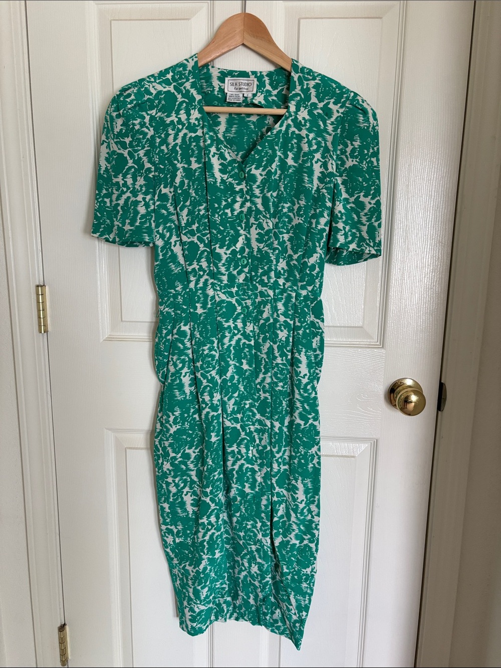 Silk Studio for petites - Emerald Green and White Printed Midi Dress